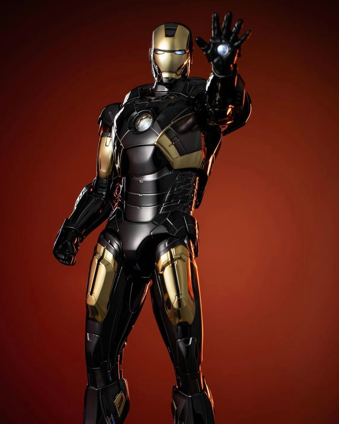 Hot Toys MMS741D61 Marvel Avengers Ironman Mark VII (Black and Gold Version) 1/6 Scale Collectible Figure Exclusive Limited Edition Adult Collection
