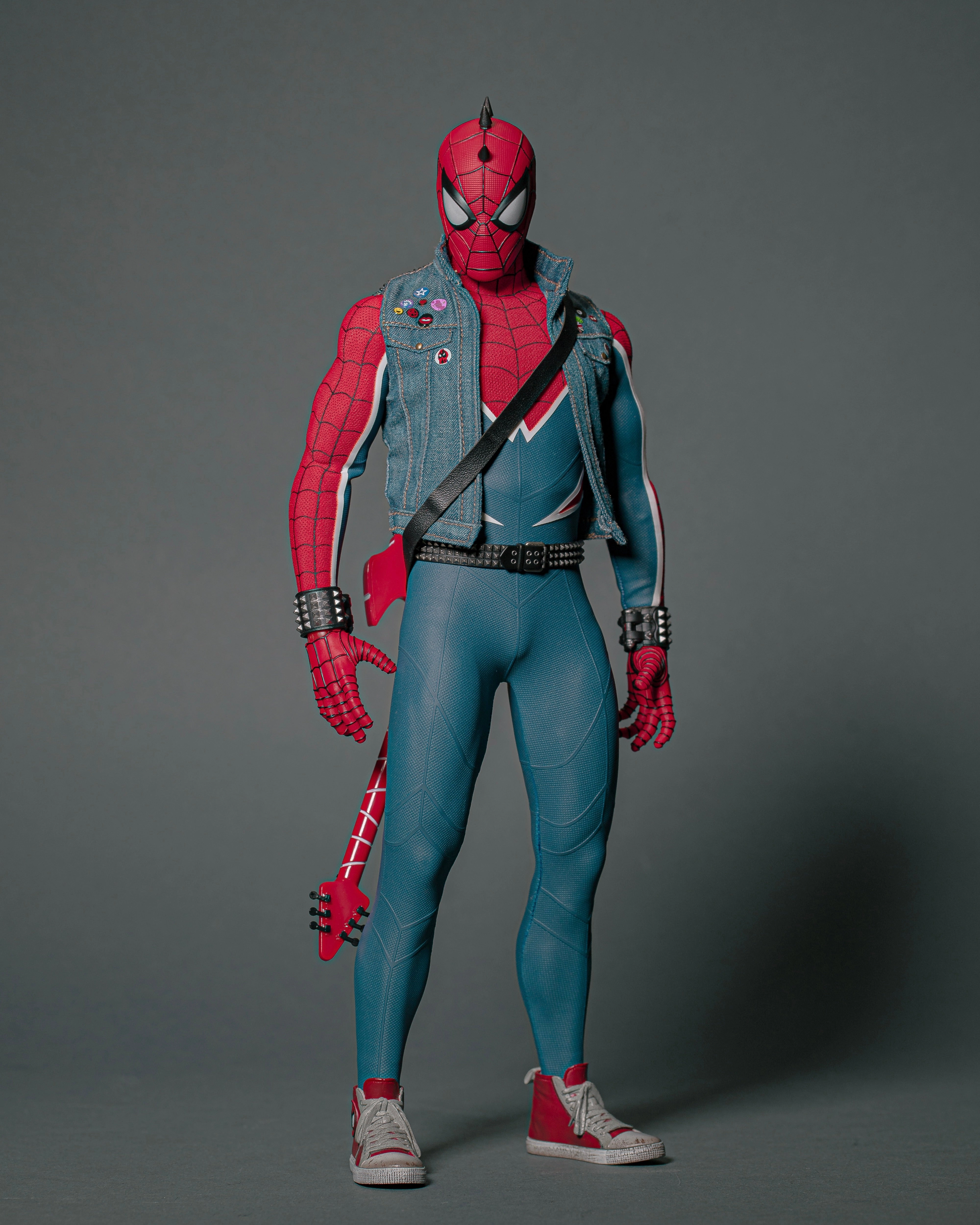 Serious Investor Hot Toys VGM32 Marvel Spiderman PS4 Spiderman Punk Suit 1/6 Scale Collectible Figure