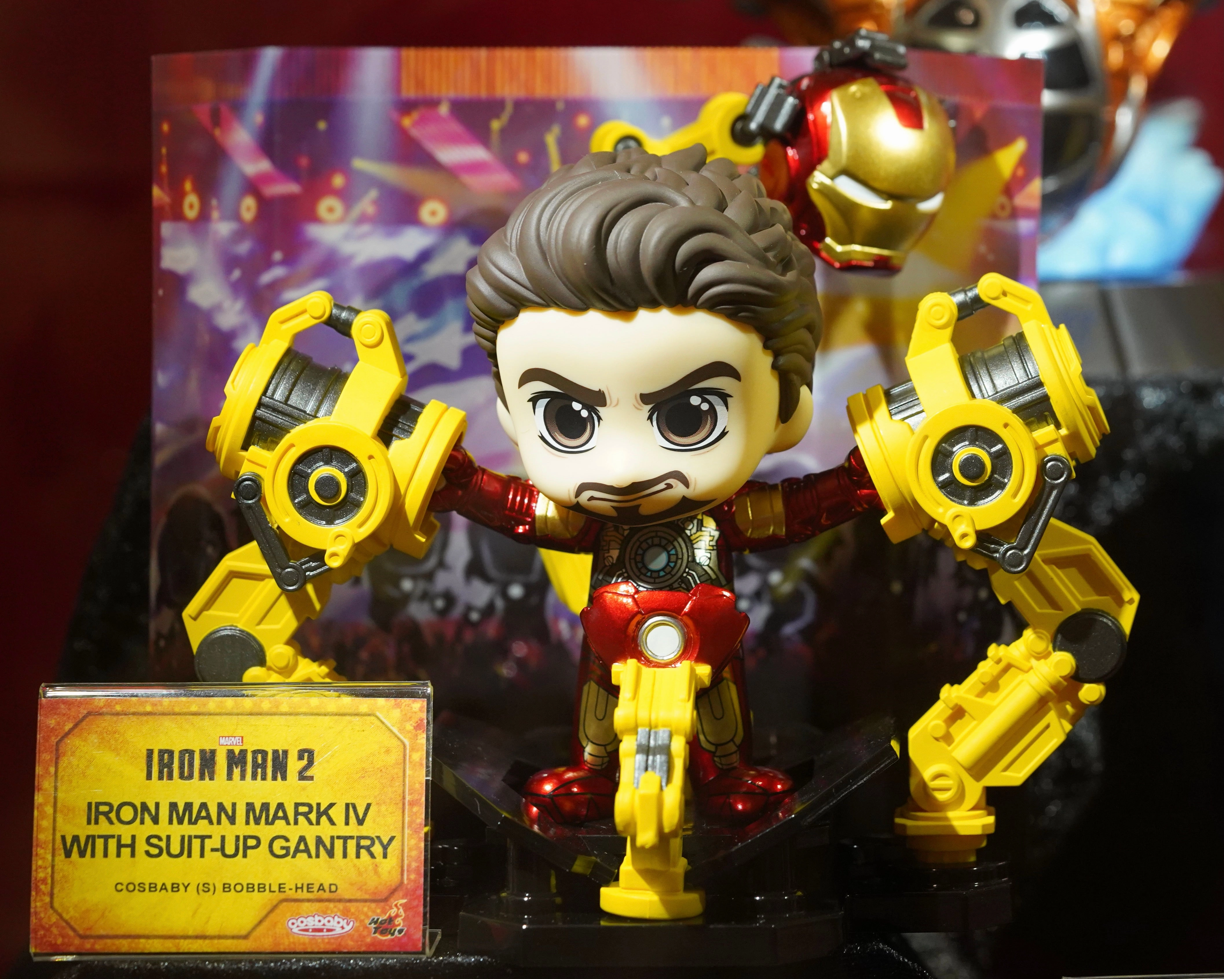 Art Object Hot toys COSB868 Iron Man Mark IV with Suit-Up Gantry Cosbaby (S) Bobble-Head