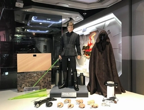 Battle Stance Hot Toys MMS429 Star Wars Episode VI Return of The Jedi Luke Skywalker 1/6 Scale Collectible Figure
