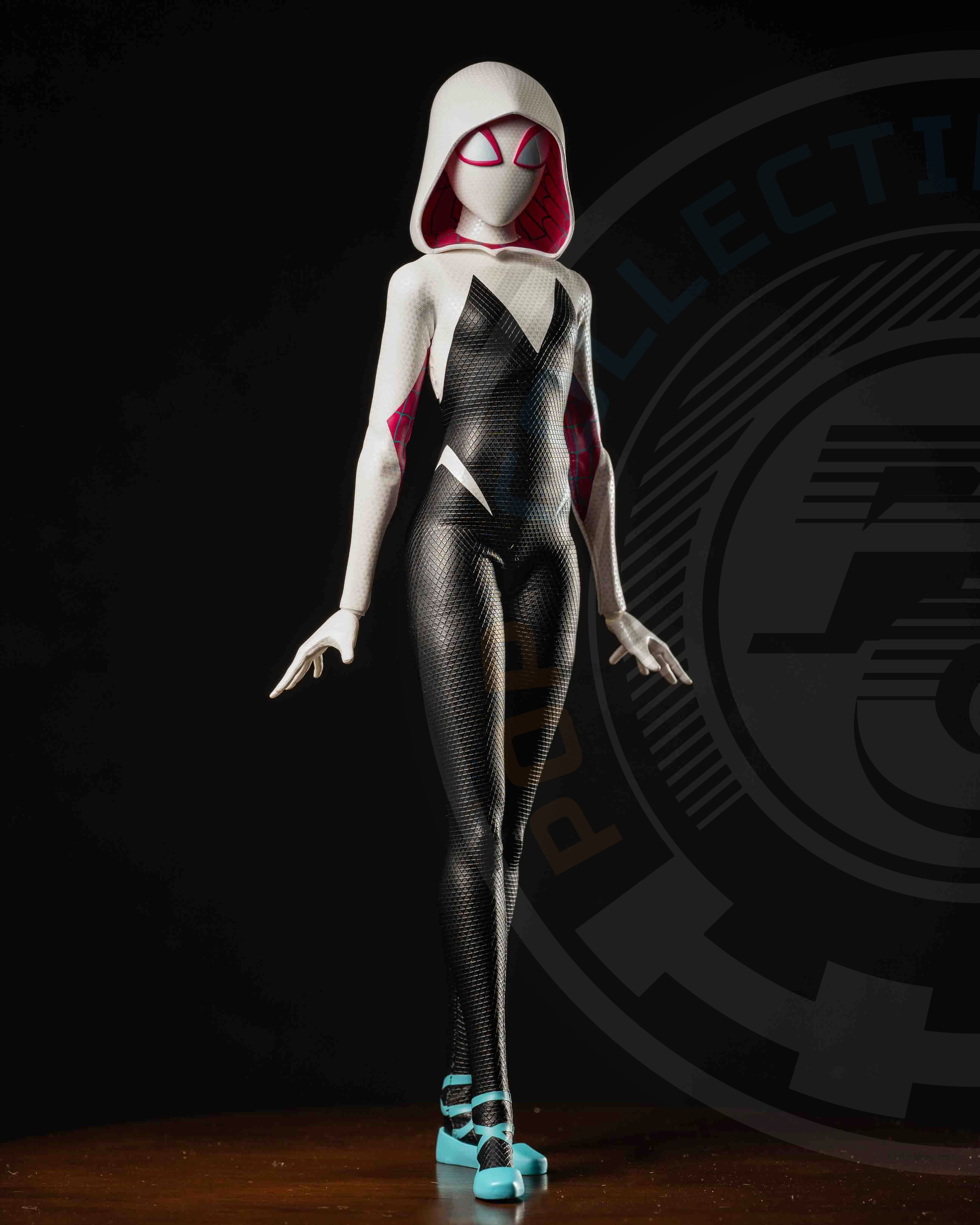 Celebrity endorsed Hot toys MMS576 Spiderman Into the Spiderverse Spider Gwen