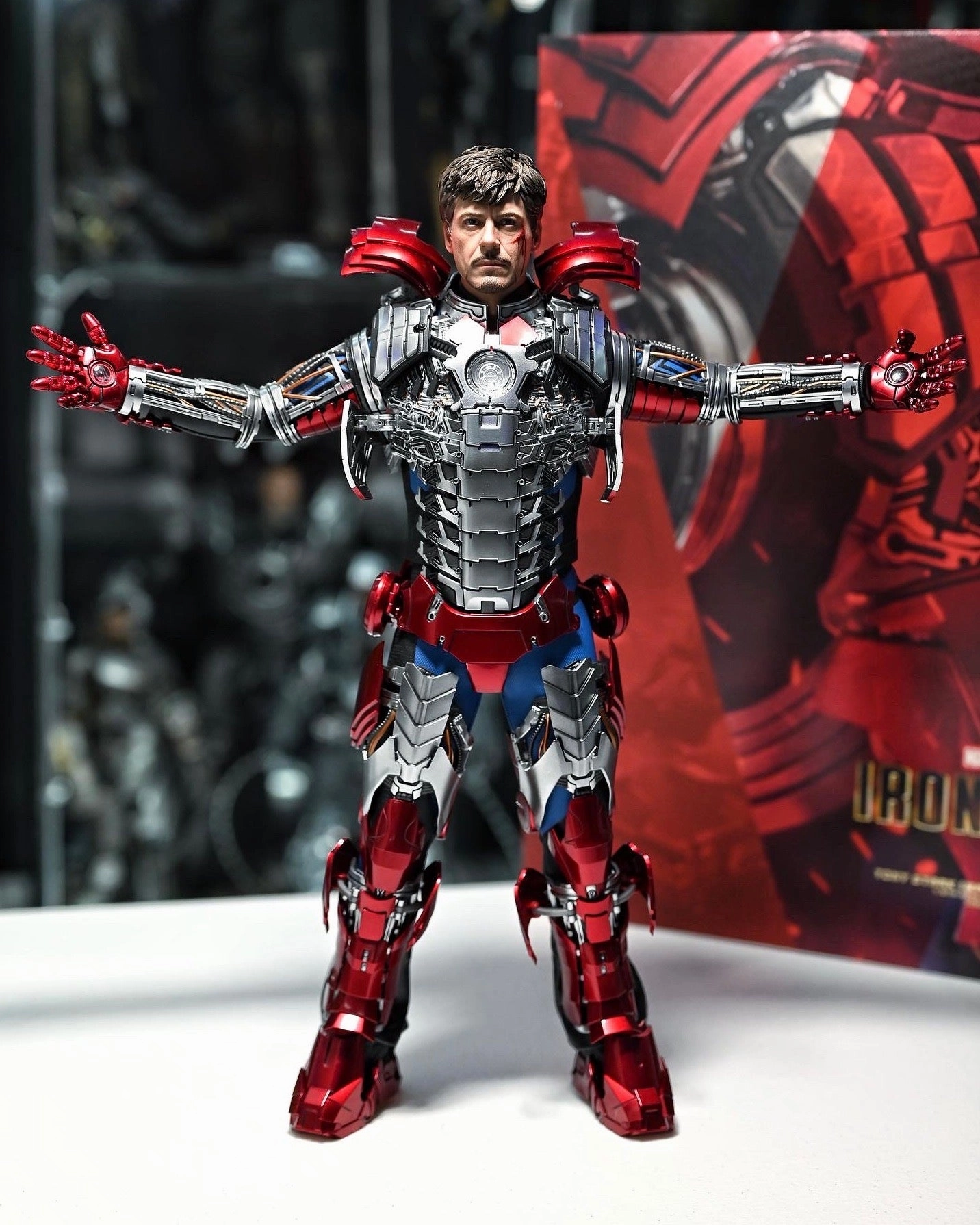 Hot toys MMS600 Marvel Ironman 2 Tony Stark Mark5 Suit Up Version Deluxe Edition Pop Icon Fantasy Collection