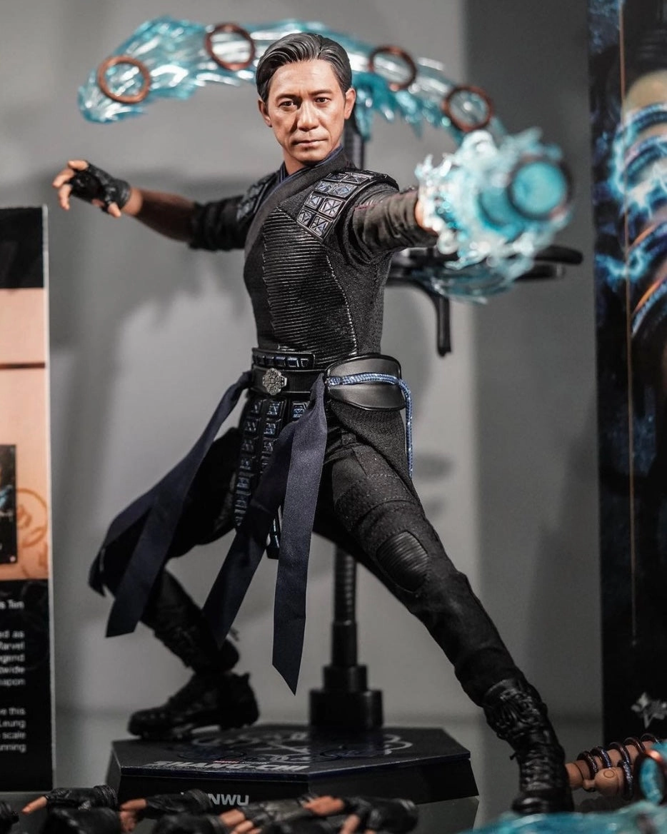 Hot toys MMS613 Shang Chi and The Legend of The Ten Rings Wenwu Congratulations Present Realistic Art