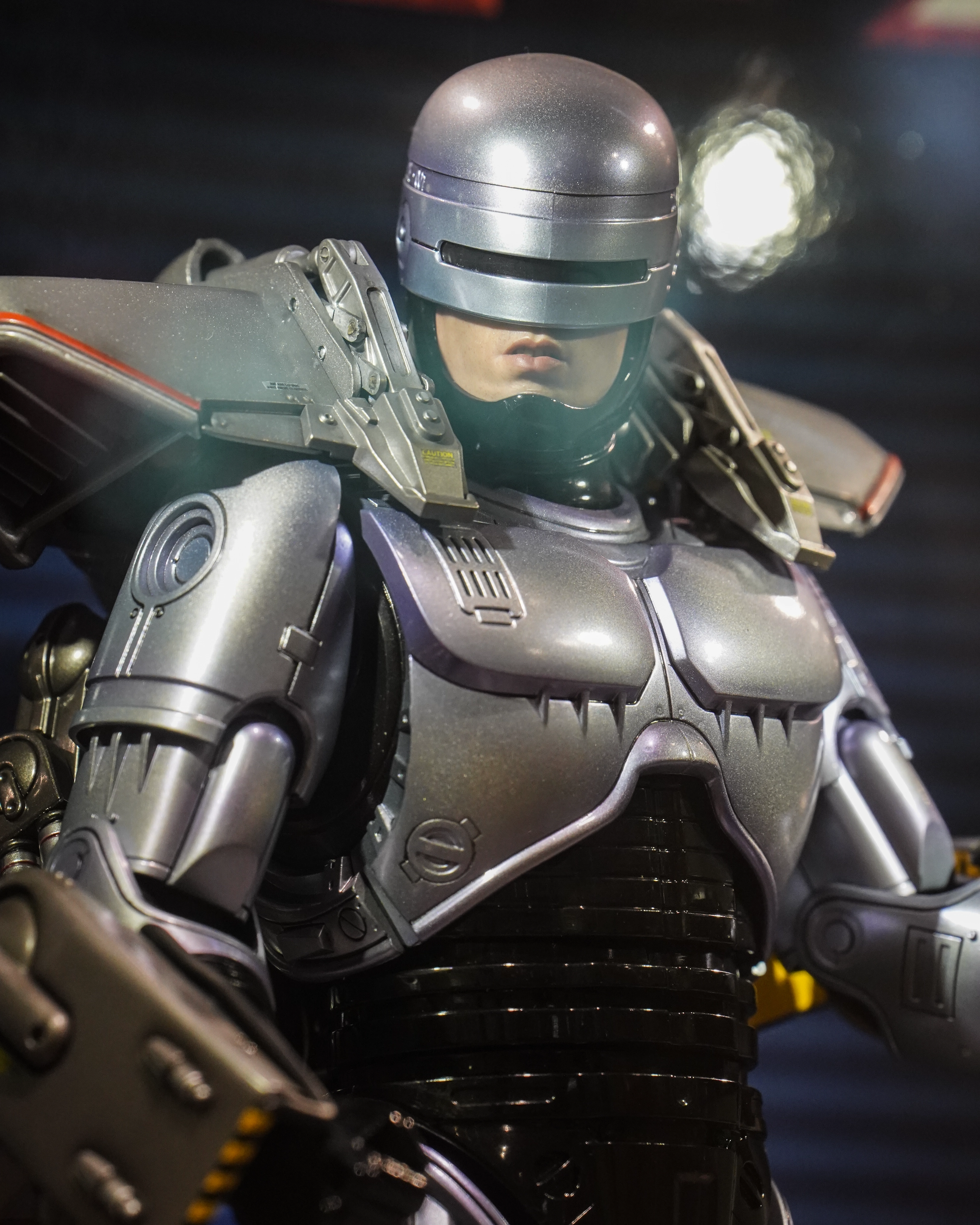 Hot Toys MMS669D49 RoboCop 1/6 Scale Collectible Figure Spacecraft Model Collectible Hobby