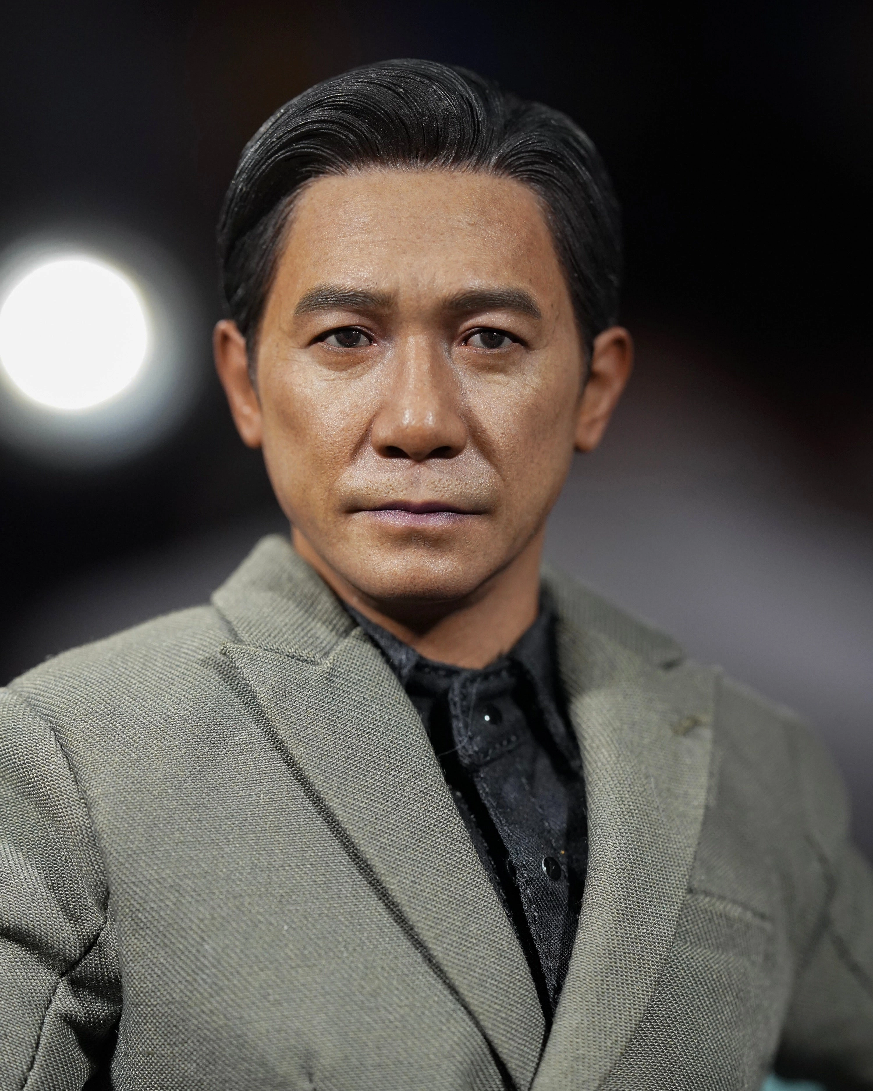 Hot Toys MMS670 Shang Chi and the Legend of the Ten Rings Wenwu Suit Version Limited Edition 350 Pieces PVC Piece Rare Edition