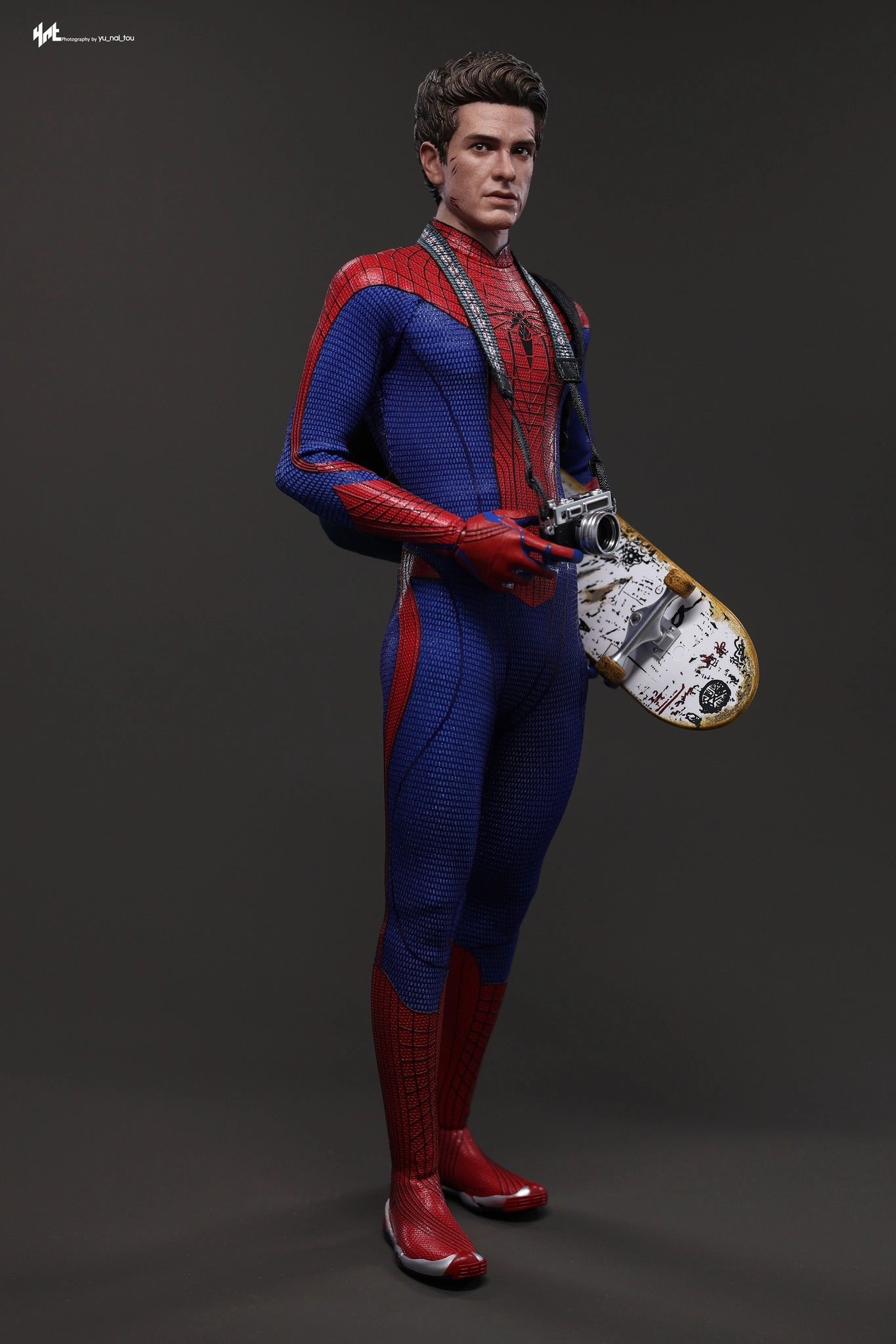 Hot Toys MMS771B The Amazing Spider-Man 1/6th Scale The Amazing Spider-Man Collectible Figure (Regular Version) (Special Edition) Extinct Creature
