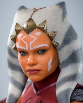 Hot Toys TMS123 Star Wars Ahsoka Tano Padawan 1/6 Scale Collectible Figure Premium Model