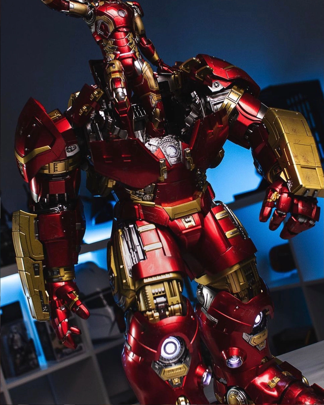 Landmark Replica Anime Merchandise Hot Toys MMS510 Avengers Age of Ultron Hulkbuster Deluxe Edition 1/6 Scale Collectible Figure