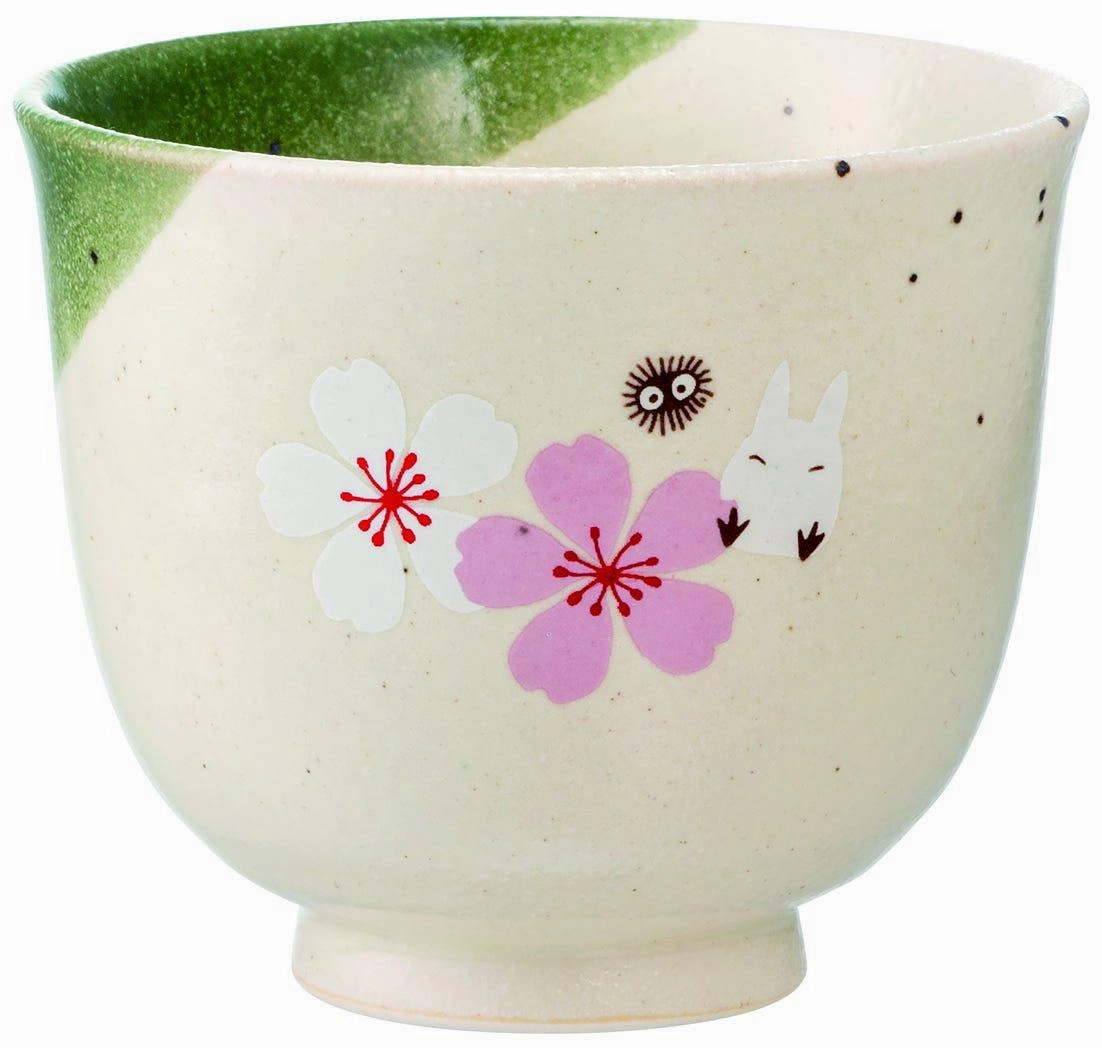 My Neighbour Totoro: Totoro Traditional Japanese Teacup (Sakura/Cherry Blossom) Music Icon