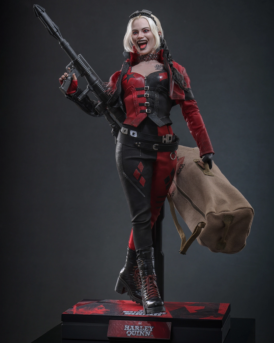 Preorder! Hot Toys MMS773AE The Suicide Squad  1/6th scale Harley Quinn Collectible Figure (Artisan Edition) Fantasy Art Learning Tool