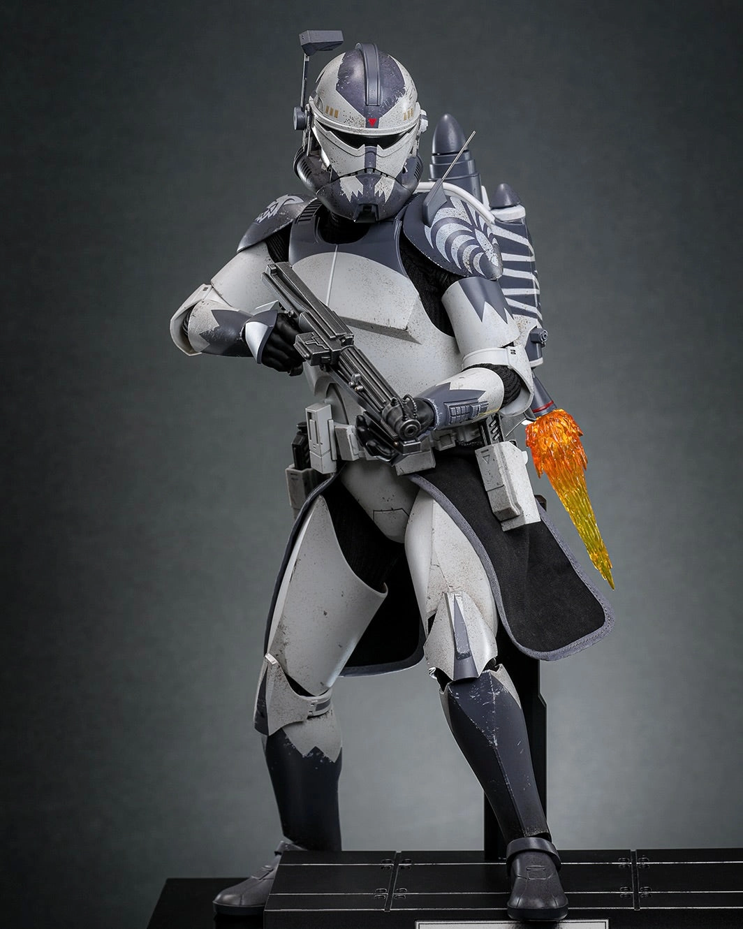 Superhero Object Action Art Preorder! Hot Toys TMS141 Star Wars: The Clone Wars 1/6th scale Clone Commander Wolffe Collectible Figure