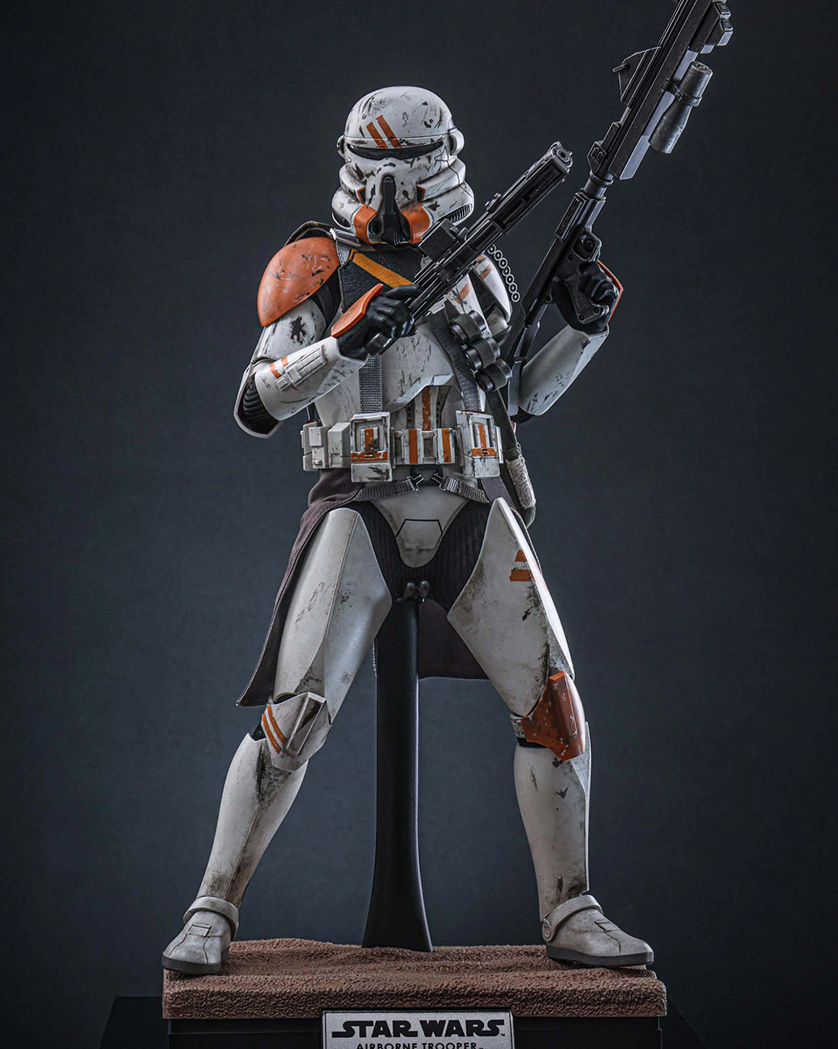 Mythical Animal PVC Merchandise Hot Toys MMS794 Star Wars: Episode III Revenge of the Sith 1/6th scale Airborne Trooper (212th Attack Battalion) Collectible Figure [Hot Toys Exclusive]