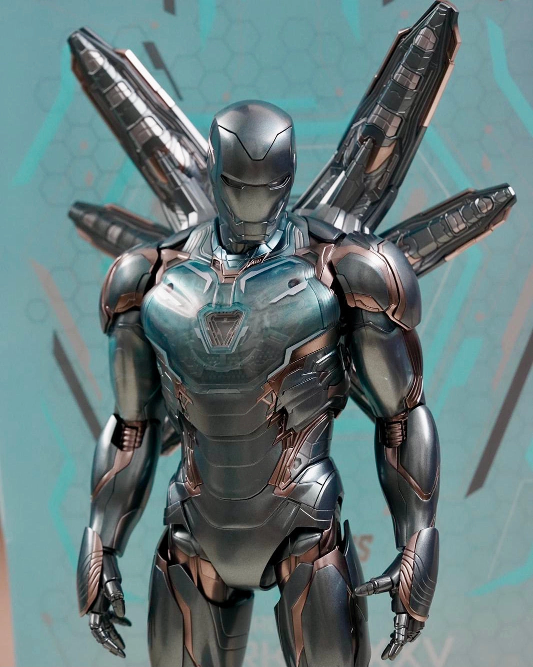 Limited Creation Hot toys MMS646D45 Avengers Endgame Ironman Mark 85 Holographic Version Collectible Figure Toy Fair Exclusive