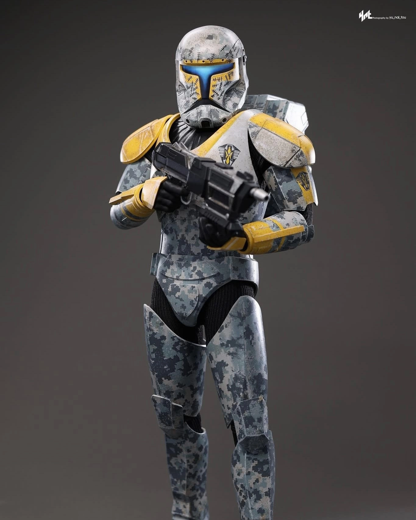 Decorative Accent Hot Toys TMS155 Star Wars: The Clone Wars 1/6th scale Clone Commando Gregor Collectible Figure [Hot Toys Exclusive]