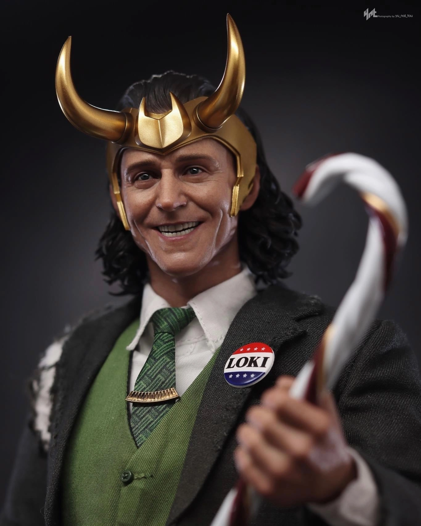 Hot Toys TMS066 Loki President Loki Regular Edition Glass Art Limited Run
