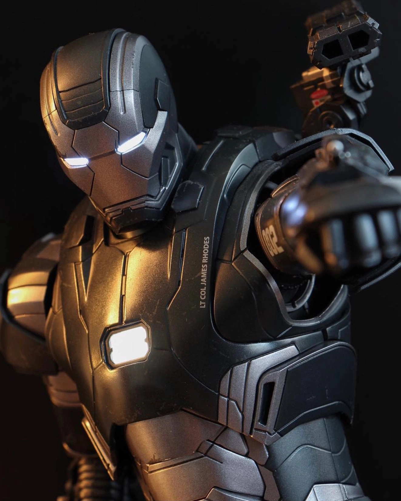 Movie Decor Hobby Kit Hot toys MMS198D03 Ironman 3 War Machine Mark 2 Special Edition