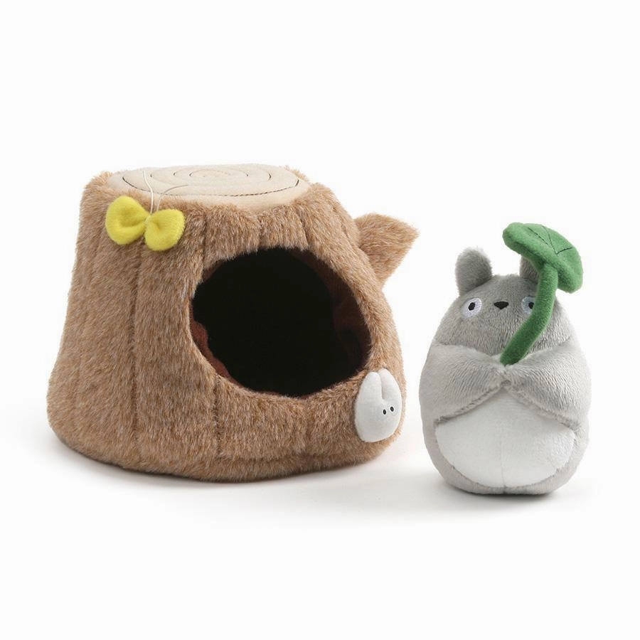 My Neighbour Totoro: Totoro and Tree Trunk Plush Limited Showcase